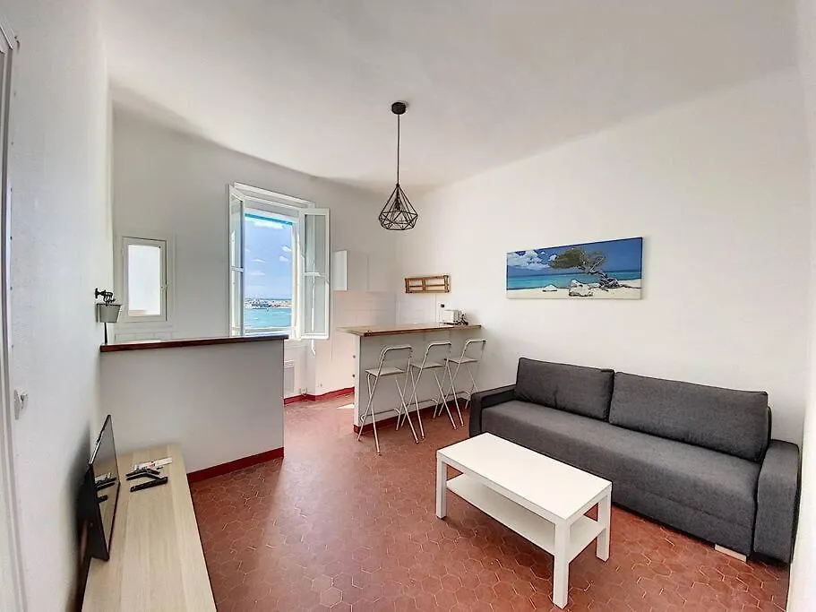 Appartement 4 Couchages Bord De Mer Pointe Rouge Marseille